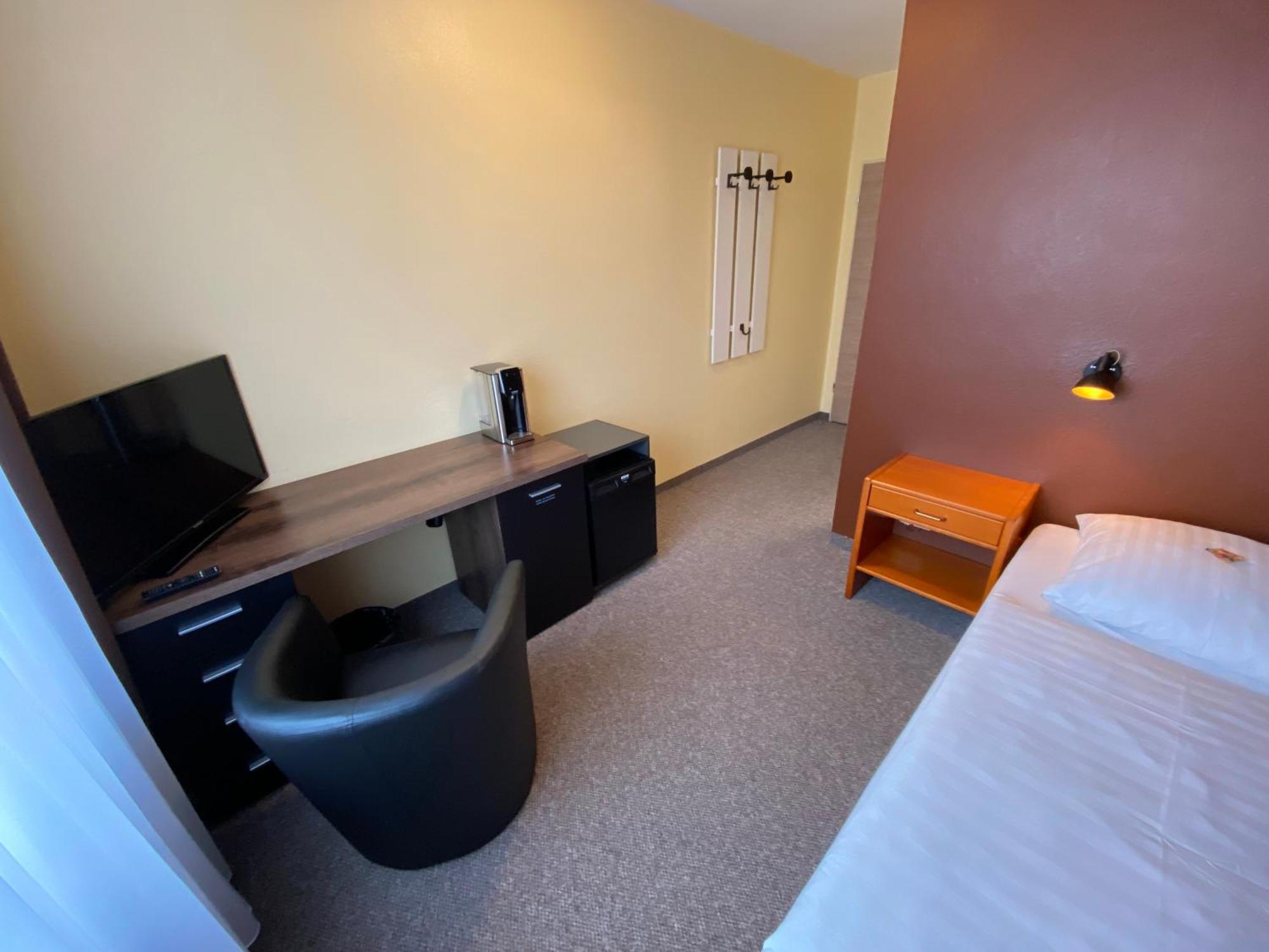Adamidis Hotel Altenmedingen Esterno foto