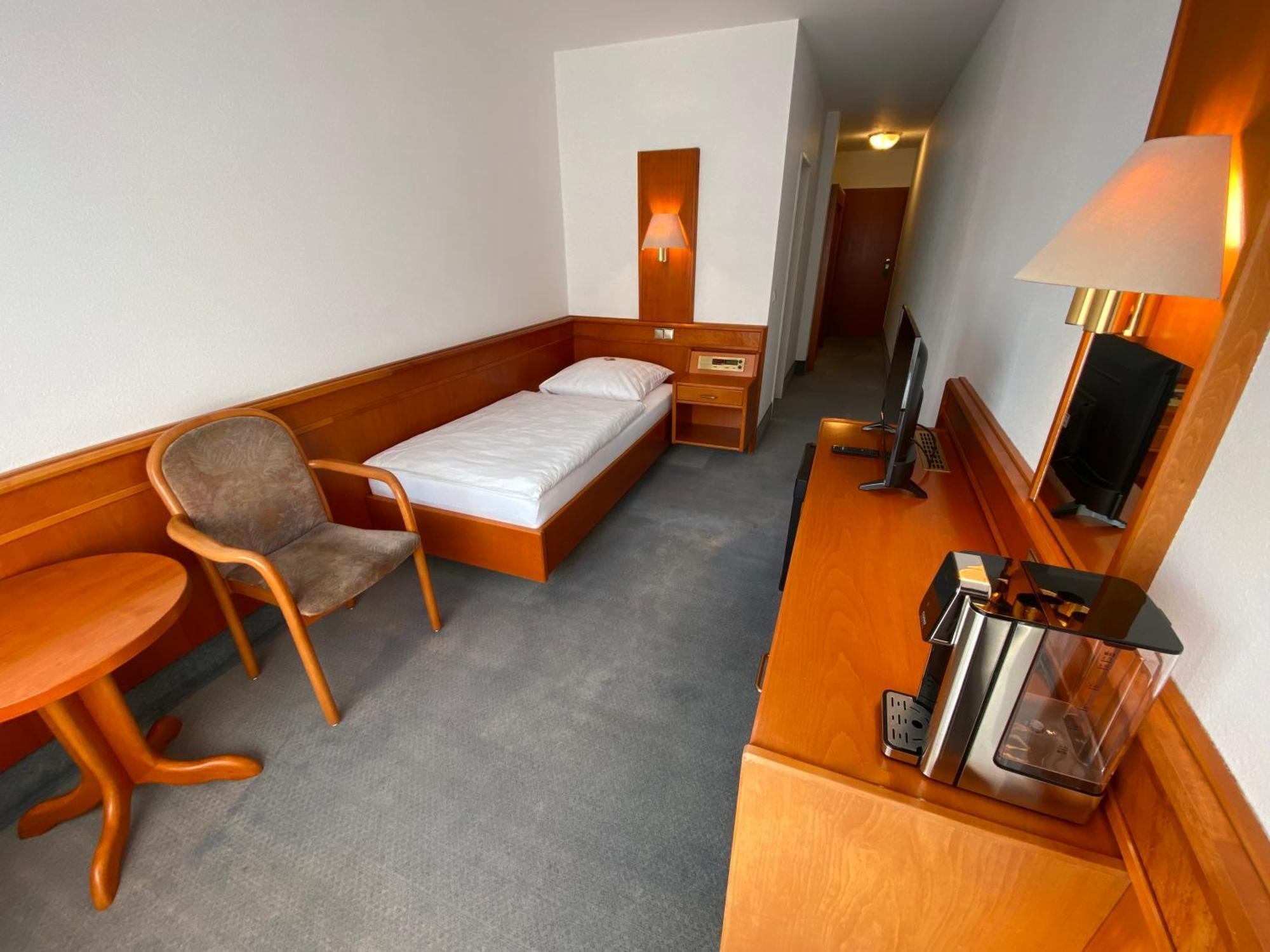 Adamidis Hotel Altenmedingen Esterno foto